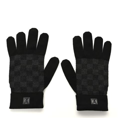 Louis Vuitton petit damier gloves